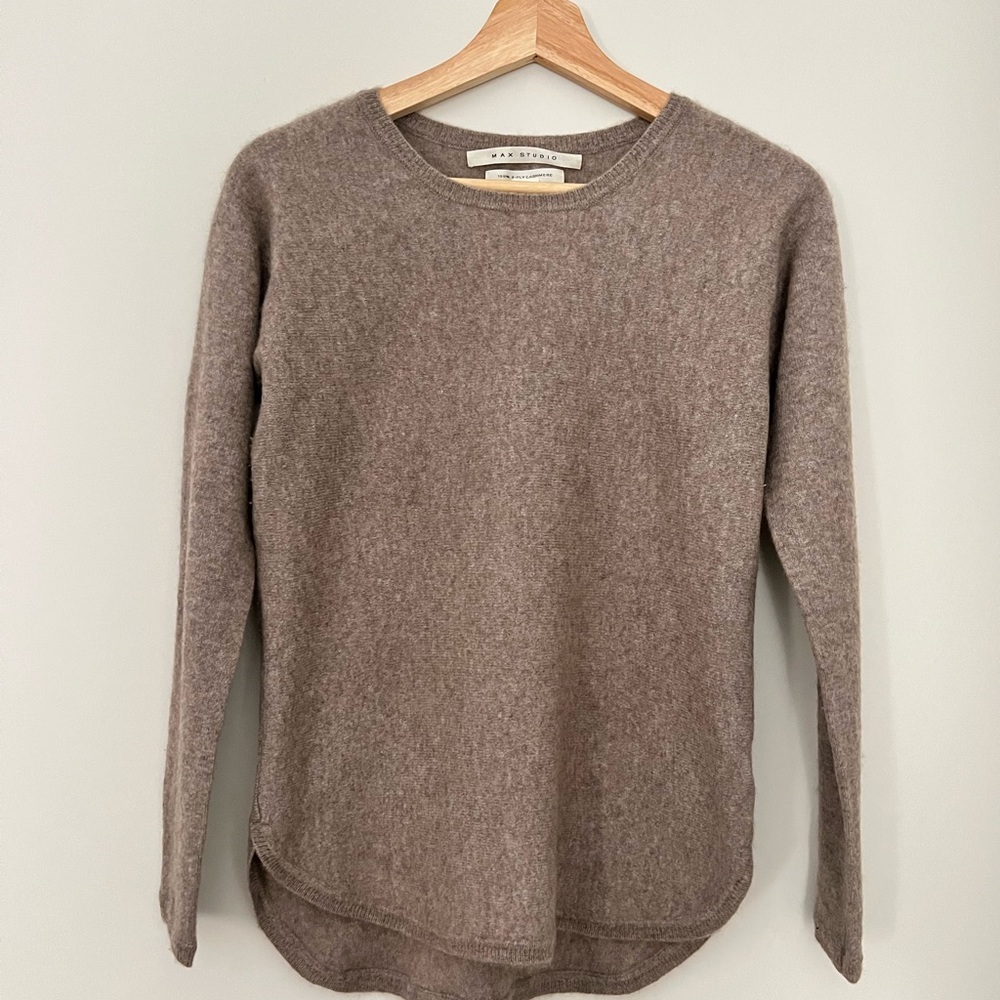 Cashmere pullover sweater